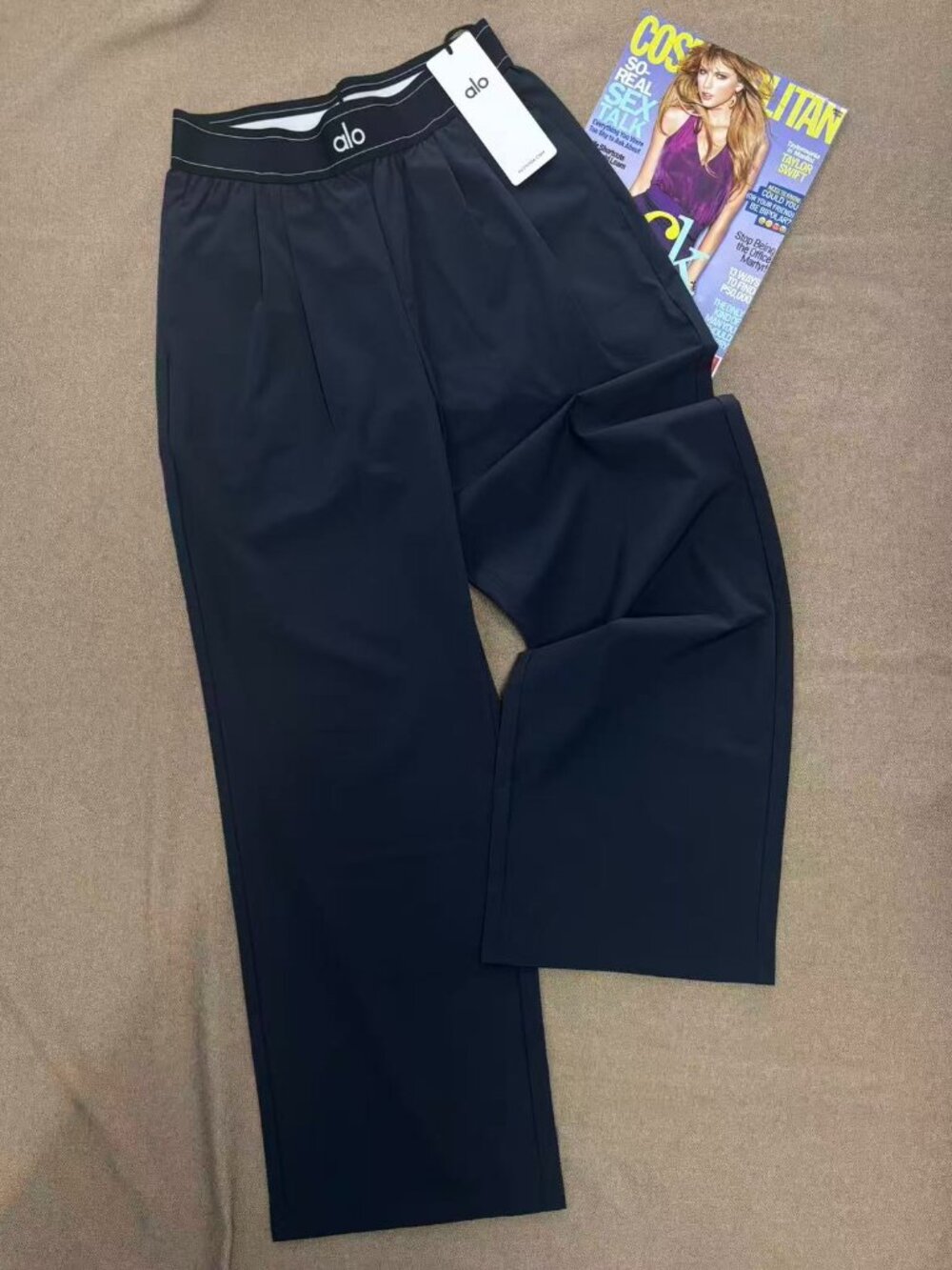 💫NWT Alo Yoga Suit Up Trouser Navy Blue(Regular) - Picture 2 of 10